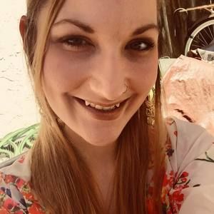 Meet your Posher, Demirae